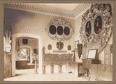 Blick in die erste Dauerausstellung des Städtischen Museums um 1910. ©Städtisches Museum Halberstadt