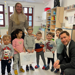 Sternsinger erhalten Spendengeld des Hilariusmahls