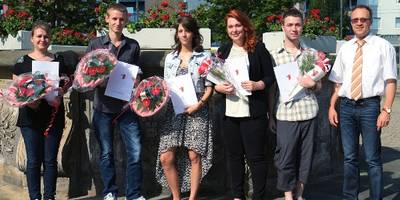 (v.l.) Katja Galli, Florian Hartmann, Carolin Sophie Mai, Sina Fahland, Stephan Schroll, Andreas Henke