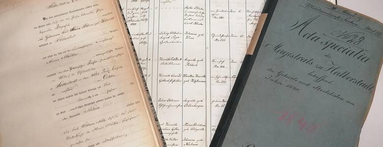 Blick in das Geburtenregister der Stadt Halberstadt von 1874, das Kirchenbuch der Domgemeinde von 1850 und das Militärstammbuch von 1840