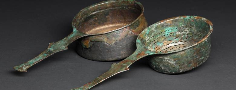 Kelle-Sieb-Garnitur aus Grab 2.