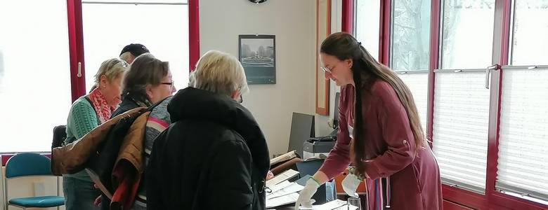 Archivalien zur Archivgeschichte werden zum Tag der offenen Tür erstmalig von der Archiv- und Museumsleitung Dr. Antje J. Gornig vorgestellt